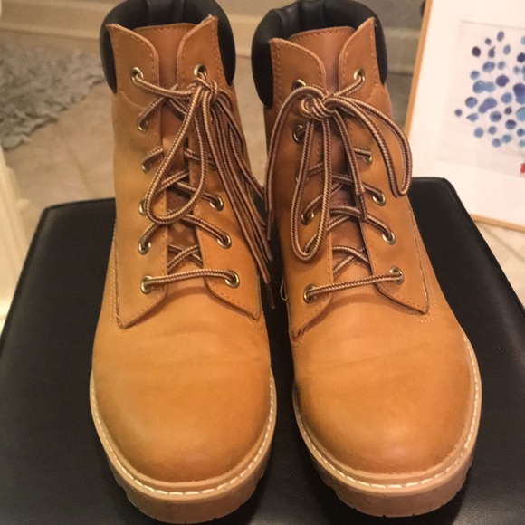 Brown/Black Lace Up Timberland-style Boots - Picture 3 of 6